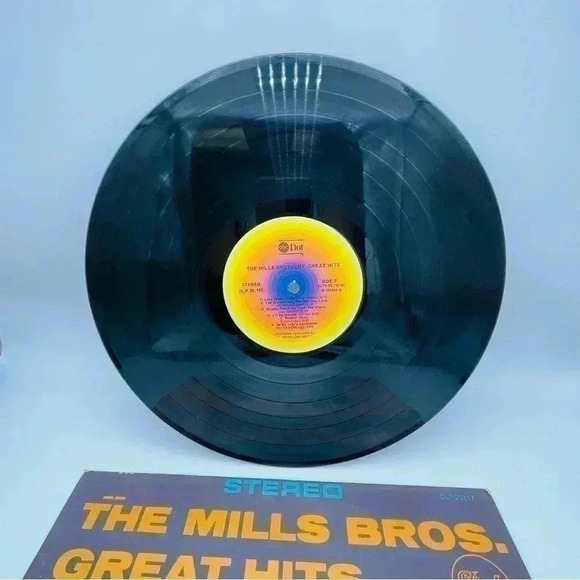 Vintage Vinyl The Mills Bros. Great Hits Album - Picture 4 of 5